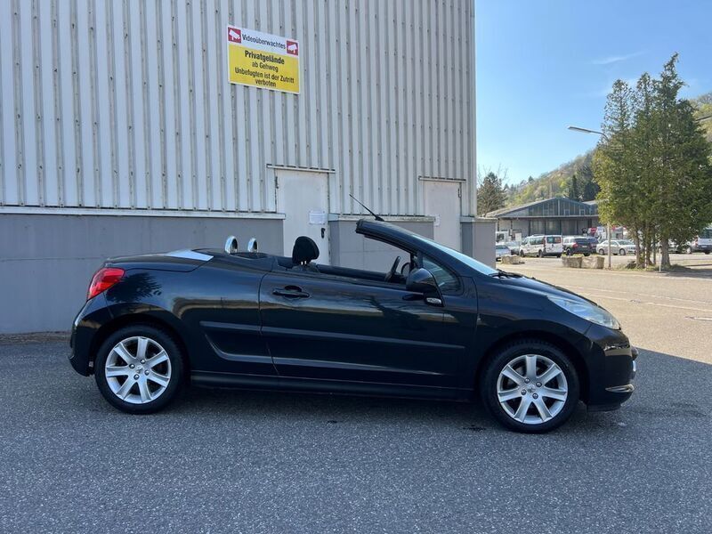 Gebraucht Peugeot 207 CC Sport 109 PS (80 kW) 2008 Schwarz Cabrio