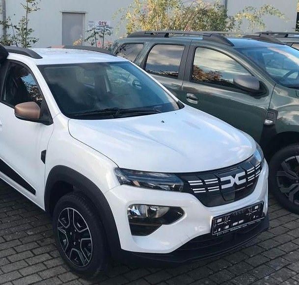 Gebraucht Dacia Spring Extreme 47 kW (65 PS) 2023 Weiß Kleinwagen