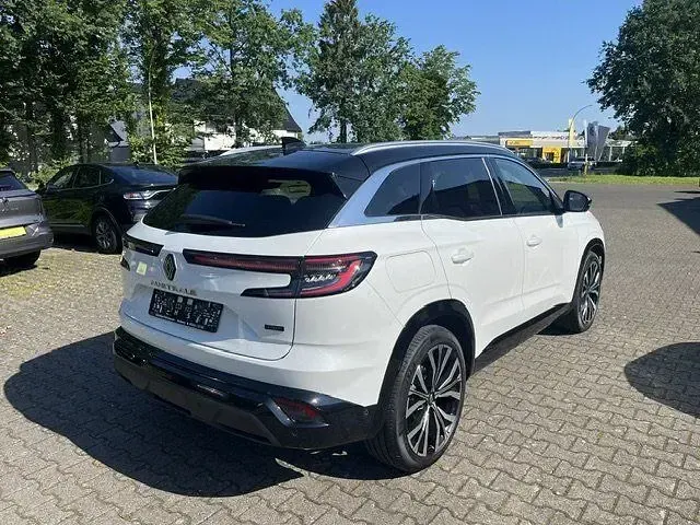 Gebraucht Renault Austral Iconic 131 PS (96 kW) 2023 Schwarz SUV