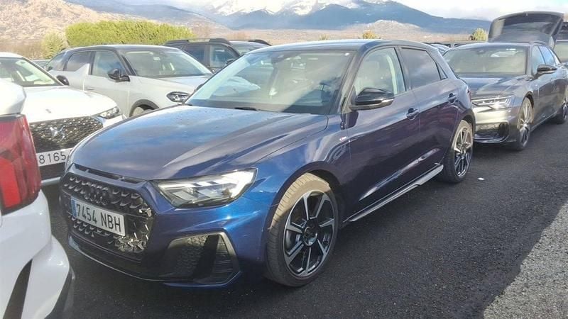 Gebraucht Audi A1 116 PS (85 kW) 2025 Bleu navarre SUV