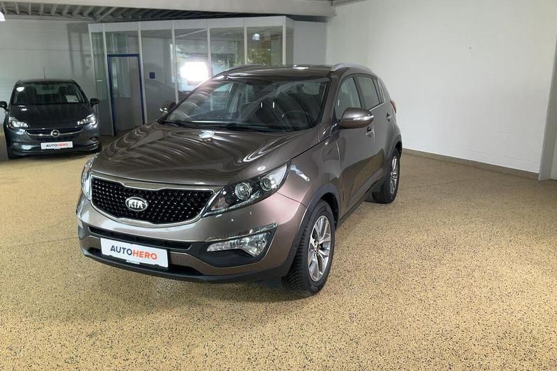 Grau Gebraucht 2015 Kia Sportage DREAM-TEAM Edition SUV | 12.010 € (Fairer Preis) - Bild 1/3