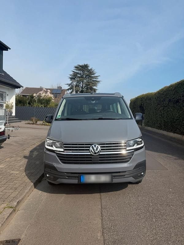 Gebraucht VW California Beach 204 PS (150 kW) 2021 Grau Van