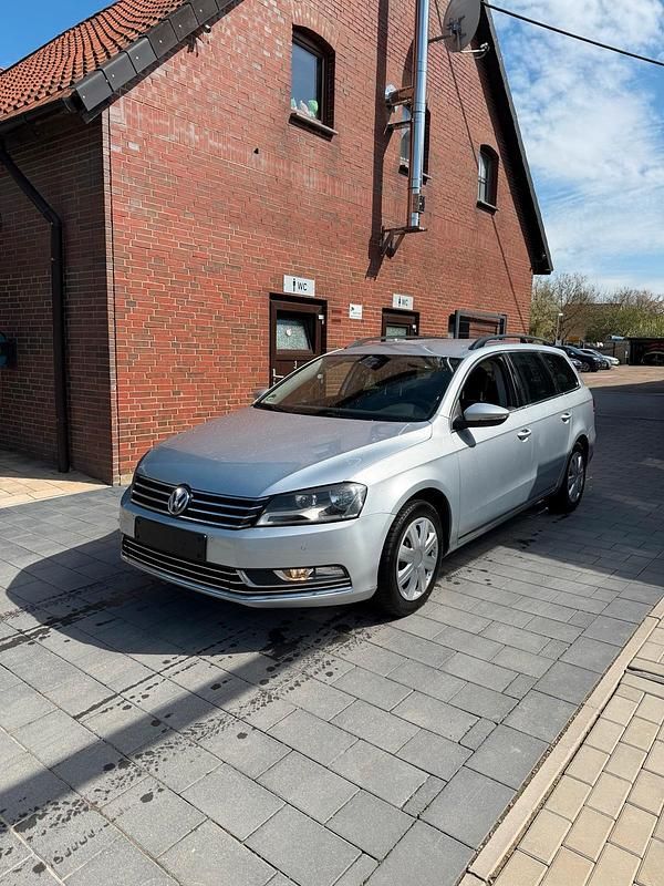 Second-hand VW Passat 122 CP (89 kW) 2013 Argintiu Break