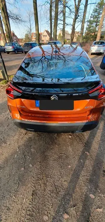 Gebraucht Citroën e-C4 100 kW (136 PS) 2021 Orange Limousine