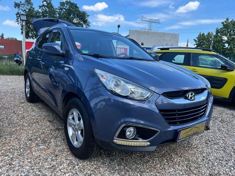 Blau Gebraucht 2013 Hyundai ix35 Edition SUV | 9.290 € (Fairer Preis) - Bild 1/4