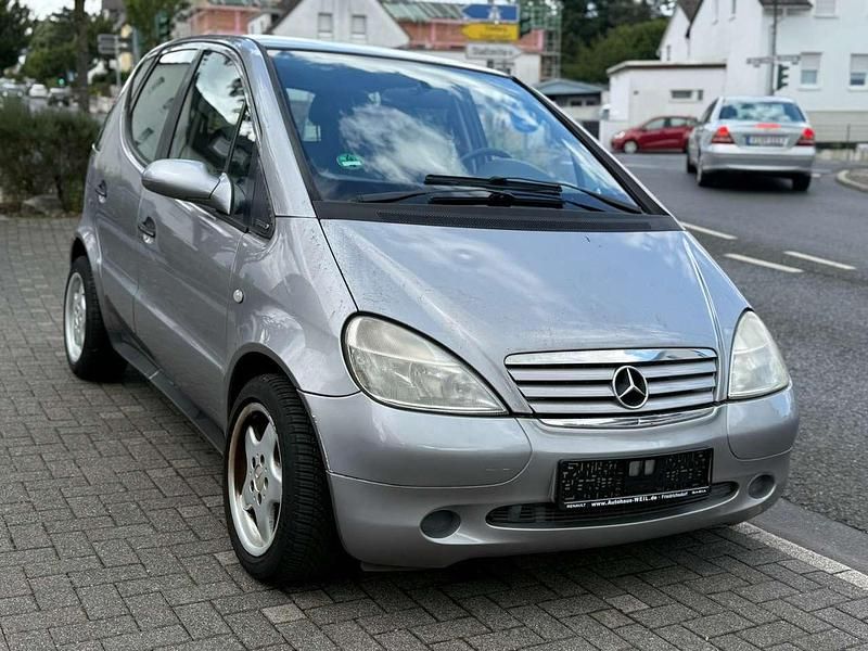 Silber Gebraucht 1998 Mercedes A140 Elegance Limousine | 399 € (Superpreis) - Bild 1/4