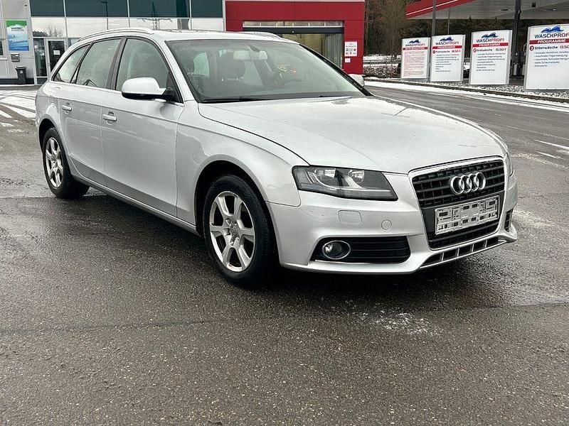 Silber Gebraucht 2009 Audi A4 Attraction Kombi | 4.999 € (Superpreis) - Bild 1/4