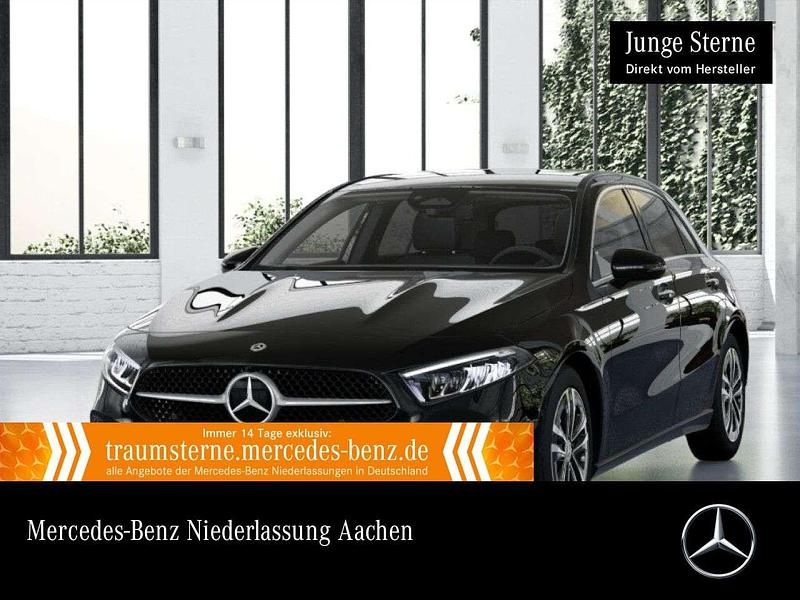 Schwarz Gebraucht 2024 Mercedes A200 Advanced Plus Limousine | 30.990 € (Guter Preis) - Bild 1/3