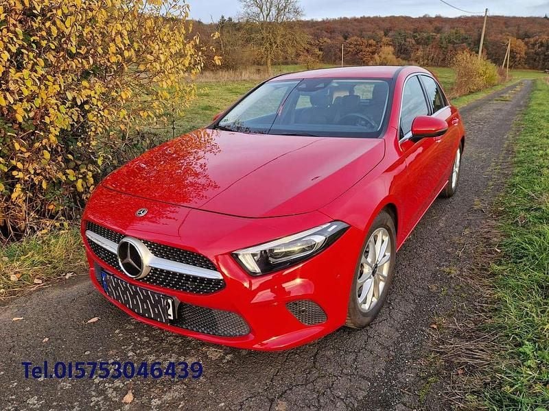 Gebraucht Mercedes A220 Progressive 190 PS (139 kW) 2019 Rot Limousine