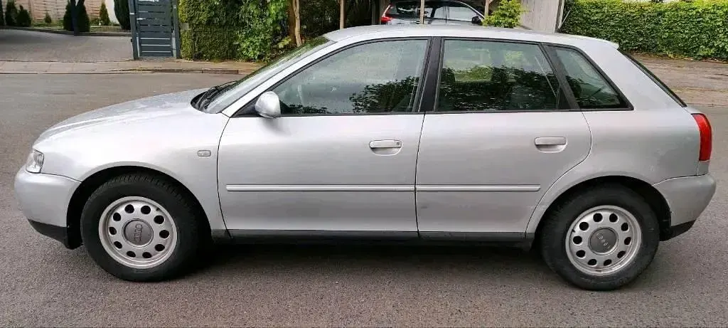 Używany Audi A3 102 KM (75 kW) 2002 Srebrny Hatchback