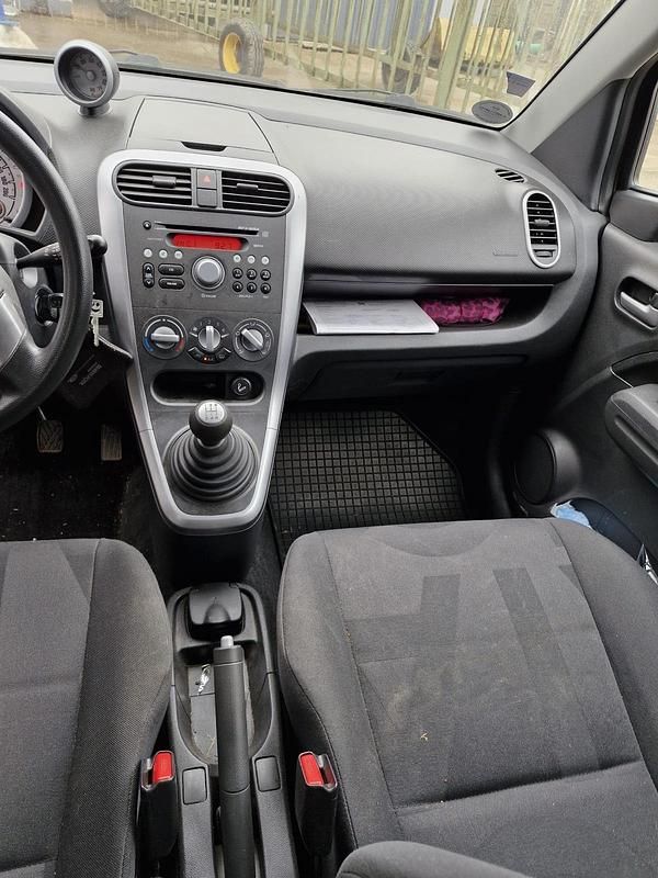 Gebraucht Opel Agila 63 PS (46 kW) 2008 Grau Kleinwagen