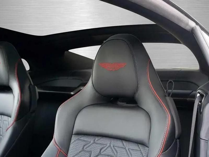 Gebraucht Aston Martin Vanquish 835 PS (614 kW) 2025 Grau