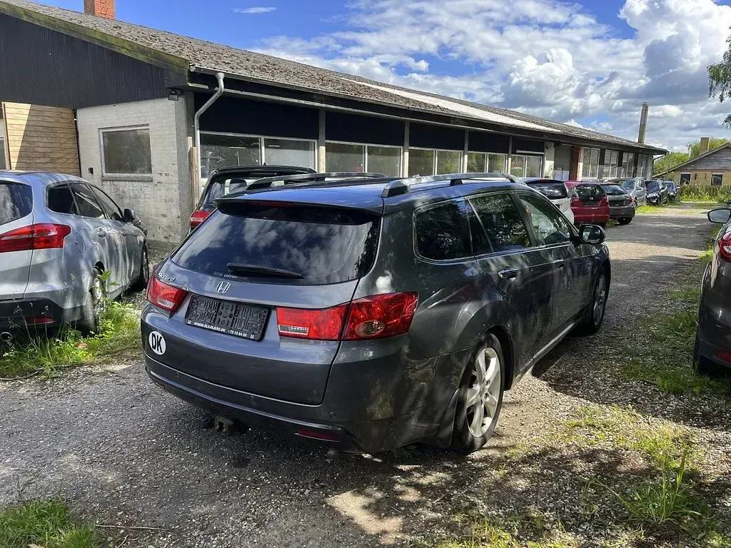 Gebraucht Honda Accord Executive 150 PS (110 kW) 2008 Grau Limousine