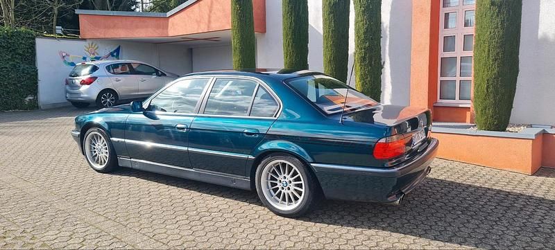 Gebraucht BMW 730 230 PS (169 kW) 1994 Grün Limousine