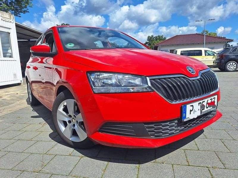 Rot Gebraucht 2020 Skoda Fabia Active Limousine | 7.900 € (Guter Preis) - Bild 1/4