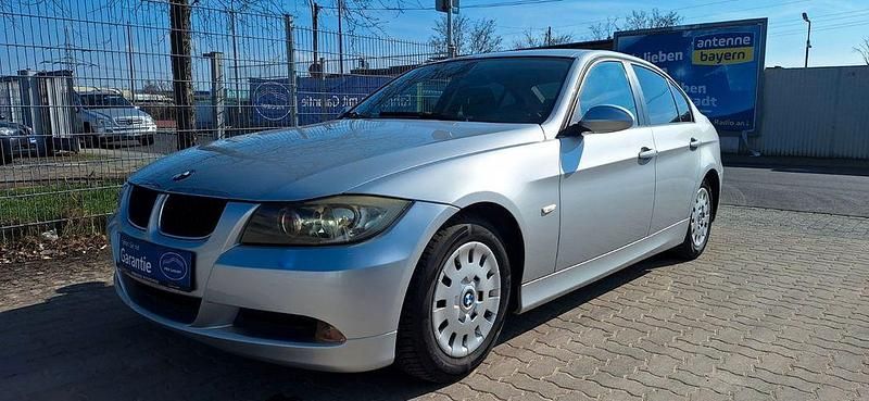 Gebraucht BMW 318 129 PS (94 kW) 2006 Silber Limousine