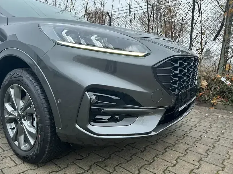Gebraucht Ford Kuga ST-Line 225 PS (165 kW) 2022 Grau SUV