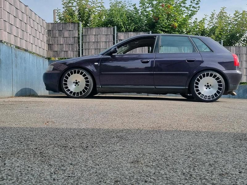 Violet Gebraucht 2001 Audi A3 S-Line Kleinwagen | 4.199 € (Teuer) - Bild 1/4