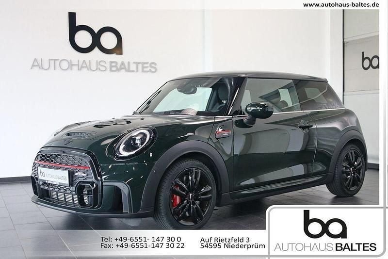 Rebel green uni Gebraucht 2024 Mini John Cooper Works Kleinwagen | 34.850 € (Fairer Preis) - Bild 1/4