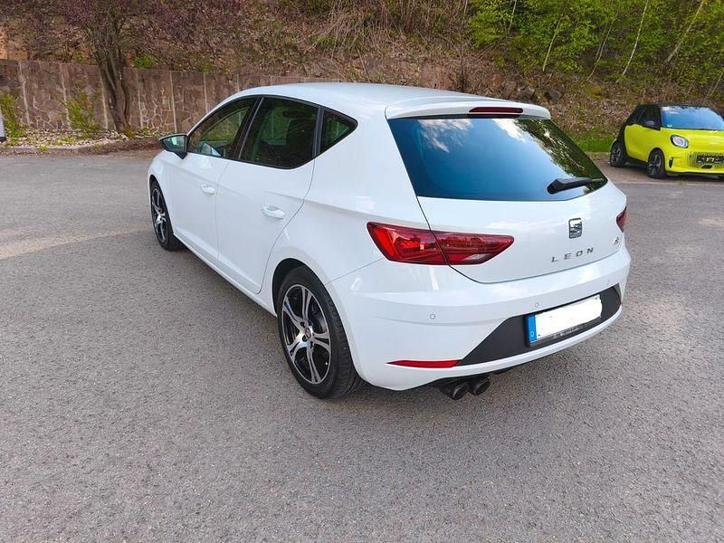 Gebraucht Seat Leon FR 150 PS (110 kW) 2018 Weiß Limousine