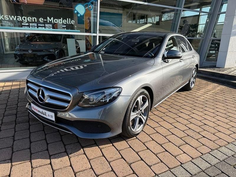 Gebraucht Mercedes E400 Avantgarde 340 PS (250 kW) 2018 Selenitgrau Limousine