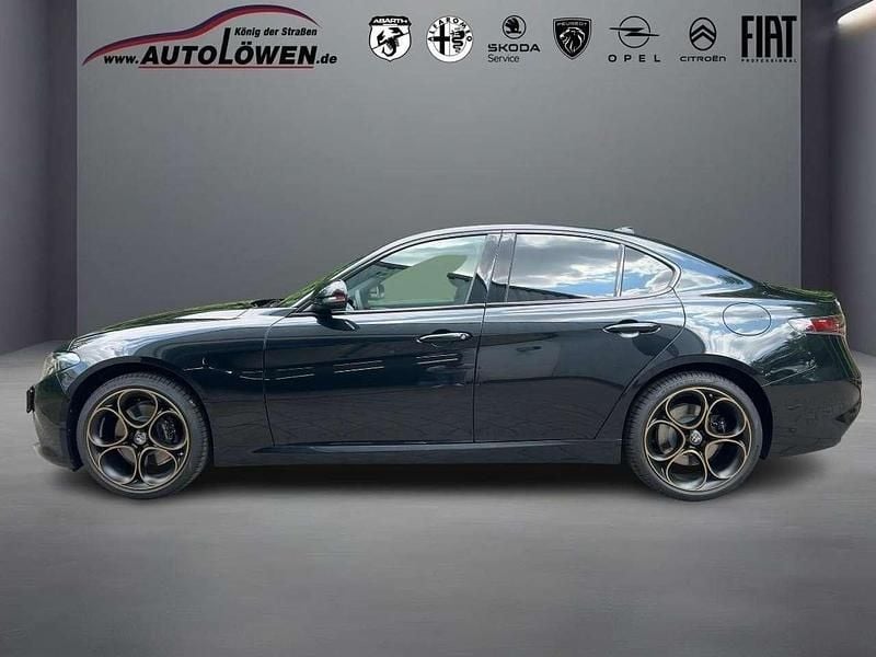 Uusi Alfa Romeo Giulia 280 HP (205 kW) 2025 Musta Sedan