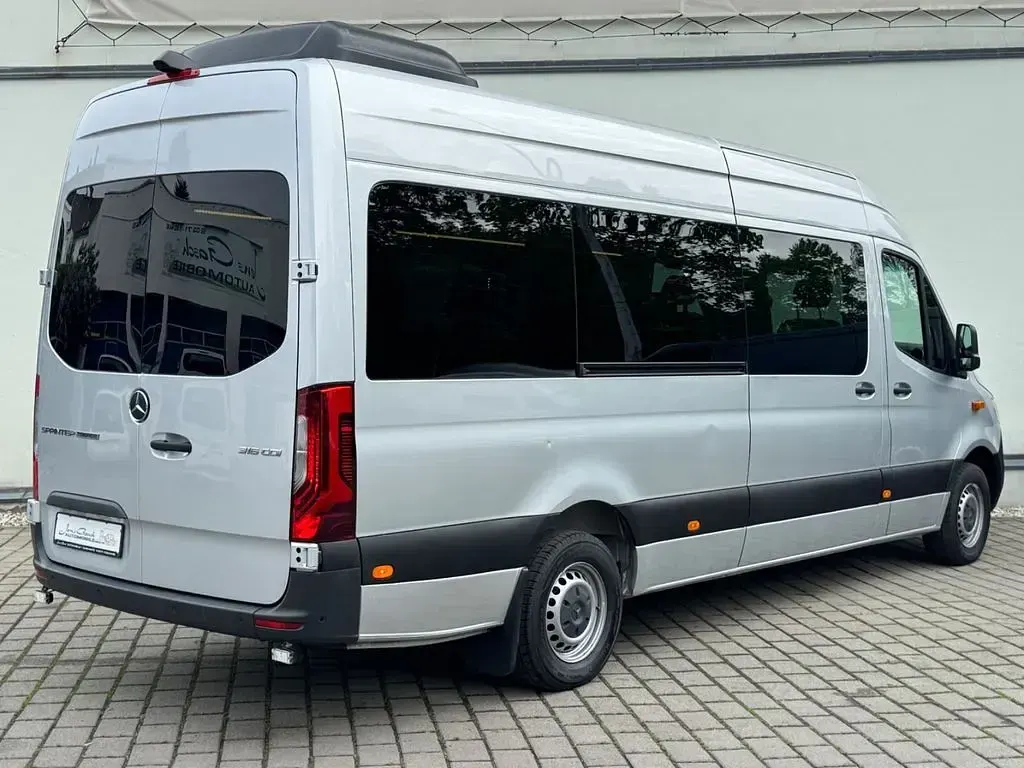 Gebraucht Mercedes Sprinter 163 PS (119 kW) 2021 Silber Van