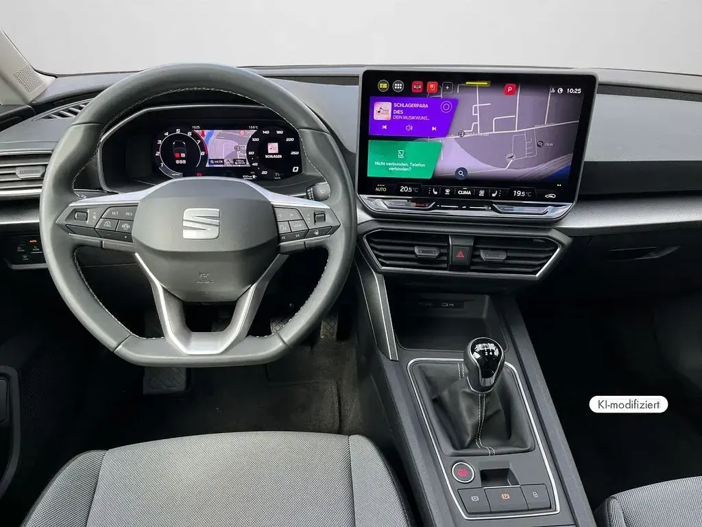 Gebraucht Seat Leon Style 150 PS (110 kW) 2024 Magnetic grau metallic (metallic) Limousine