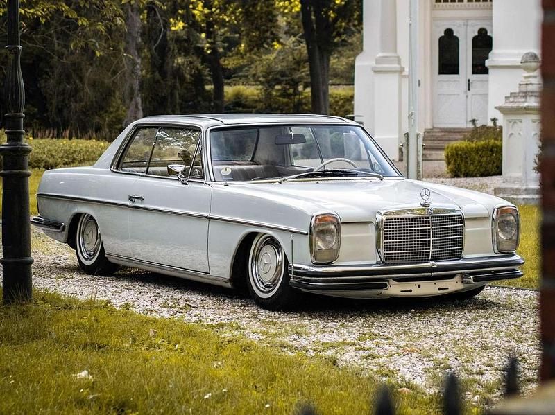 Gebraucht Mercedes W114 131 PS (96 kW) 1973 Weiß Coupé