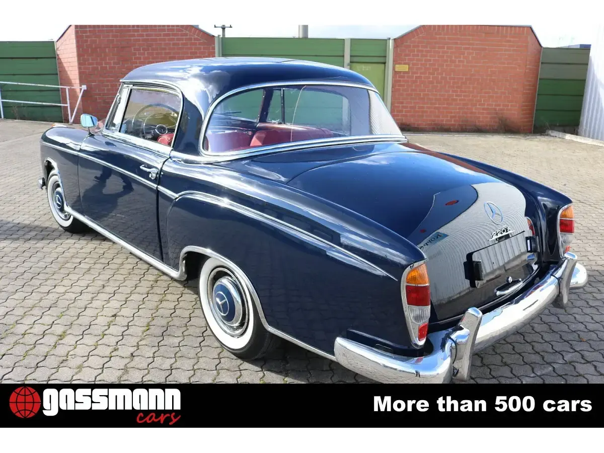 Gebraucht Mercedes 220 106 PS (77 kW) 1958 Blau Coupé