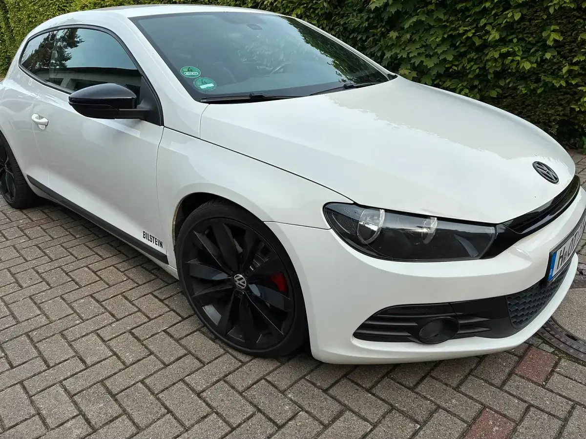 Gebraucht VW Scirocco 160 PS (117 kW) 2008 Weiß Coupé