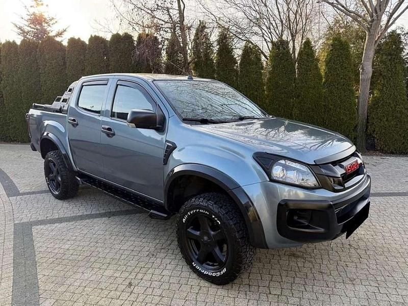 Gebraucht Isuzu D-Max 163 PS (119 kW) 2015 Grau Van