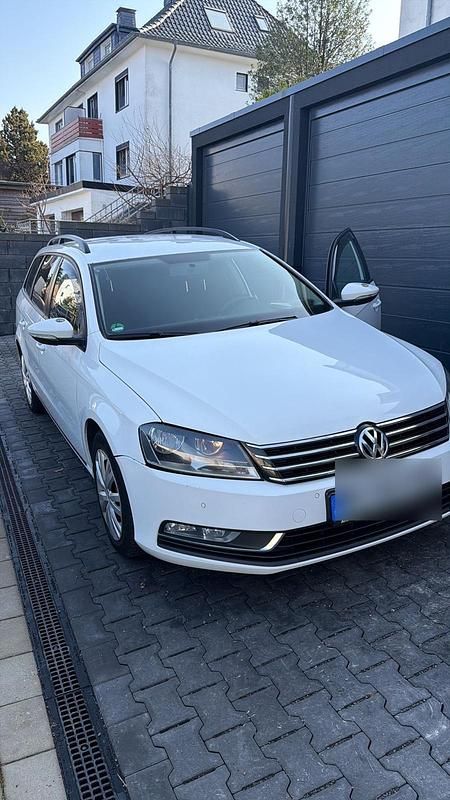 Gebraucht VW Passat 177 PS (130 kW) 2013 Weiß Kombi