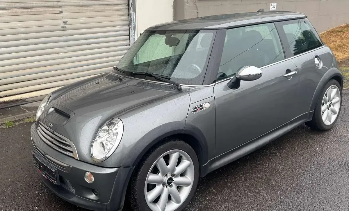 Gebraucht Mini Cooper S 170 PS (125 kW) 2004 Dark silver metallic Kleinwagen