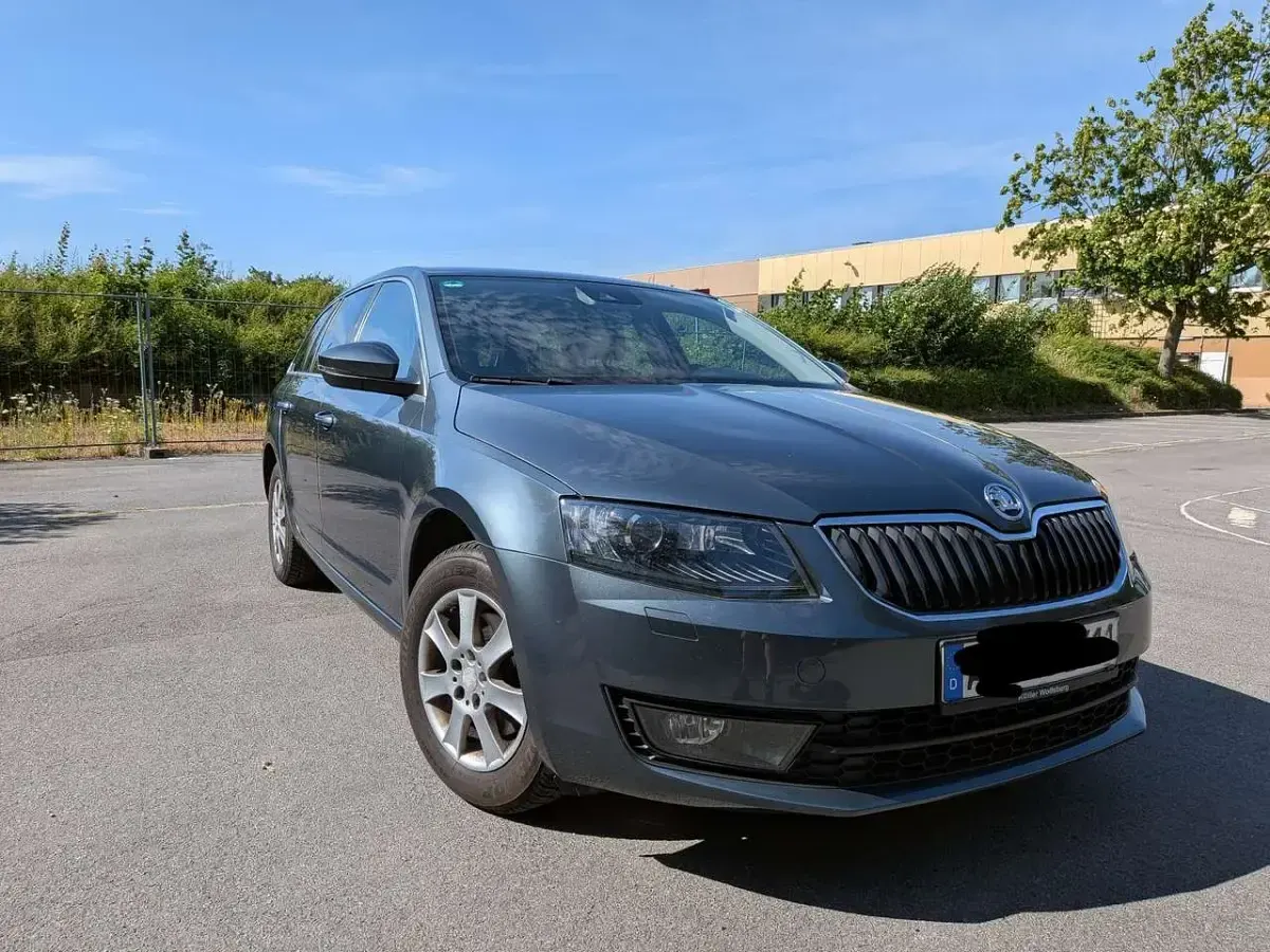 Gebraucht Skoda Octavia Style 150 PS (110 kW) 2016 Grau Kombi