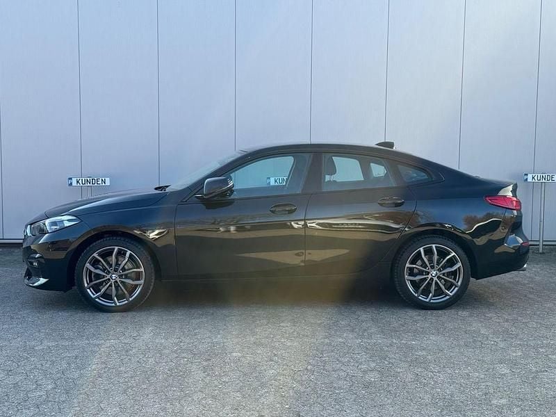 Gebraucht BMW 220 Sport Line 190 PS (139 kW) 2023 Schwarz Coupé