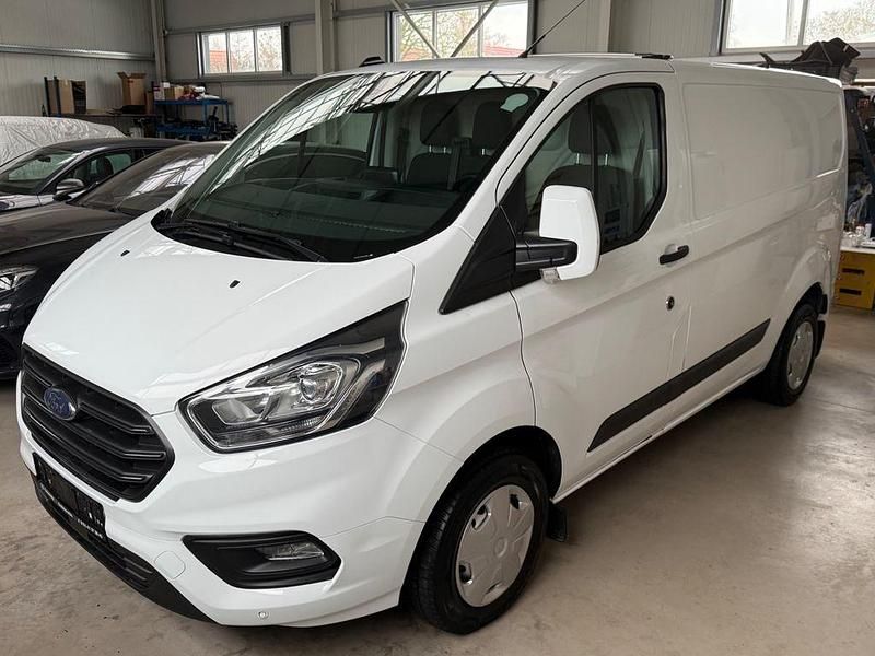 Gebraucht Ford Transit Custom 131 PS (96 kW) 2021 Weiß Van / Kleinbus