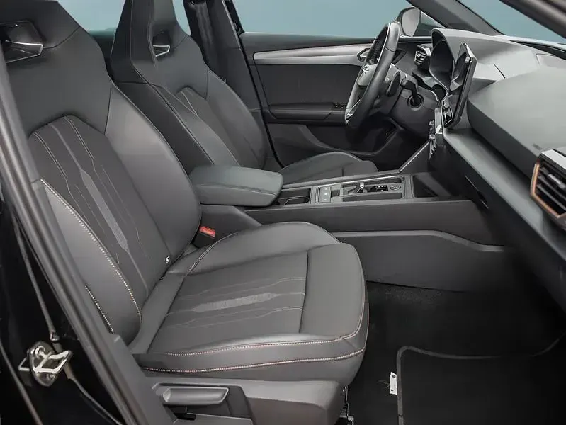 Gebraucht Cupra Leon 245 PS (180 kW) 2021 Schwarz Kleinwagen