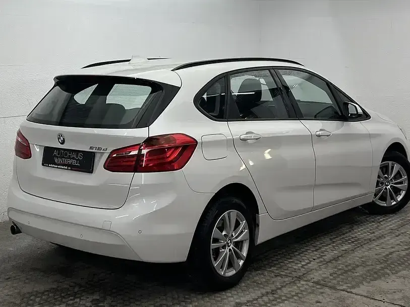 Gebraucht BMW 218 Active Tourer 391 PS (287 kW) 2017 Weiss Van / Kleinbus