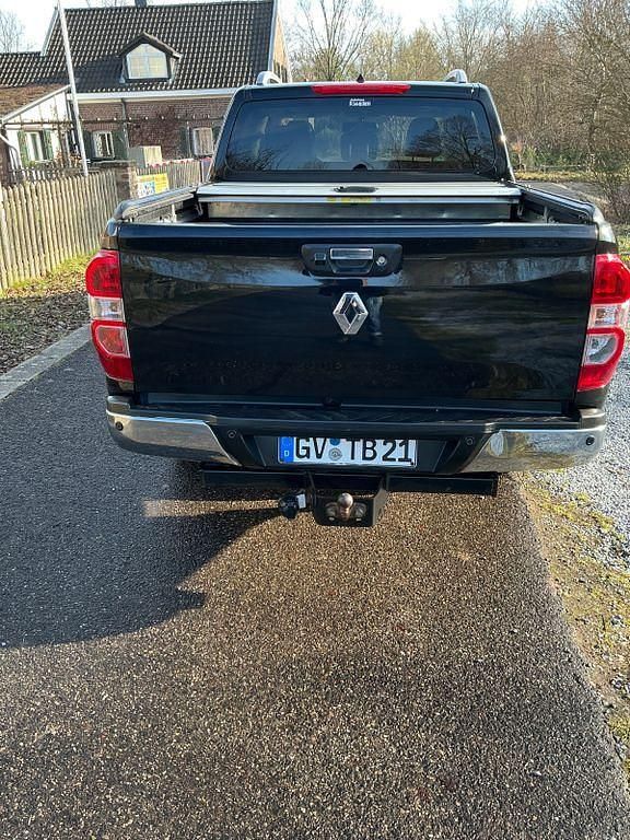 Gebraucht Renault Alaskan 140 PS (102 kW) 2018 Schwarz Abholung