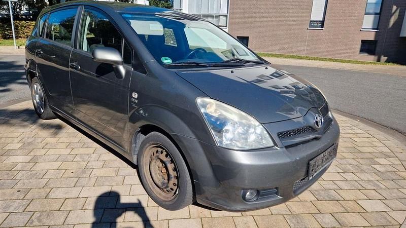 Silber Gebraucht 2006 Toyota Corolla Verso Sol Van / Kleinbus | 2.950 € (Fairer Preis) - Bild 1/4