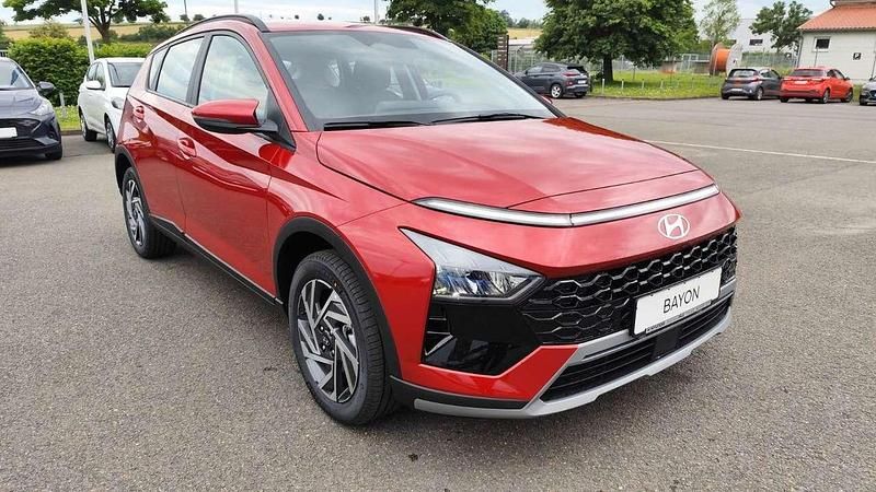 Gebraucht Hyundai Bayon Trend 101 PS (74 kW) 2025 Rot SUV