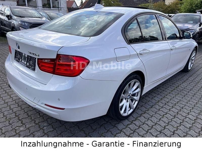 Second-hand BMW 320 184 CP (135 kW) 2014 Alb Berlinǎ