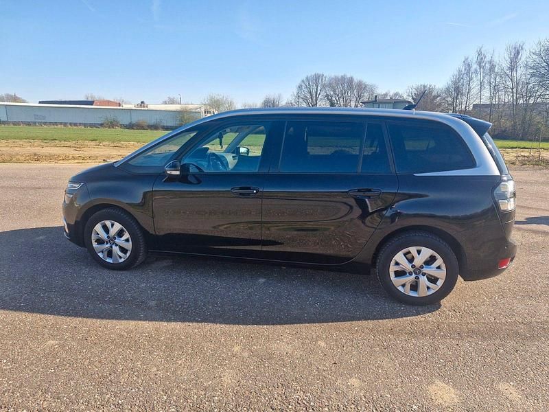 Gebraucht Citroën C4 SpaceTourer PureTech 131 PS (96 kW) 2020 Schwarz Van / Kleinbus