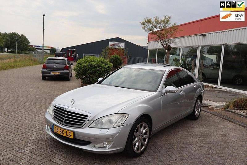Grau Gebraucht 2006 Mercedes S320 Prestige Limousine | 3.450 € (Fairer Preis) - Bild 1/4