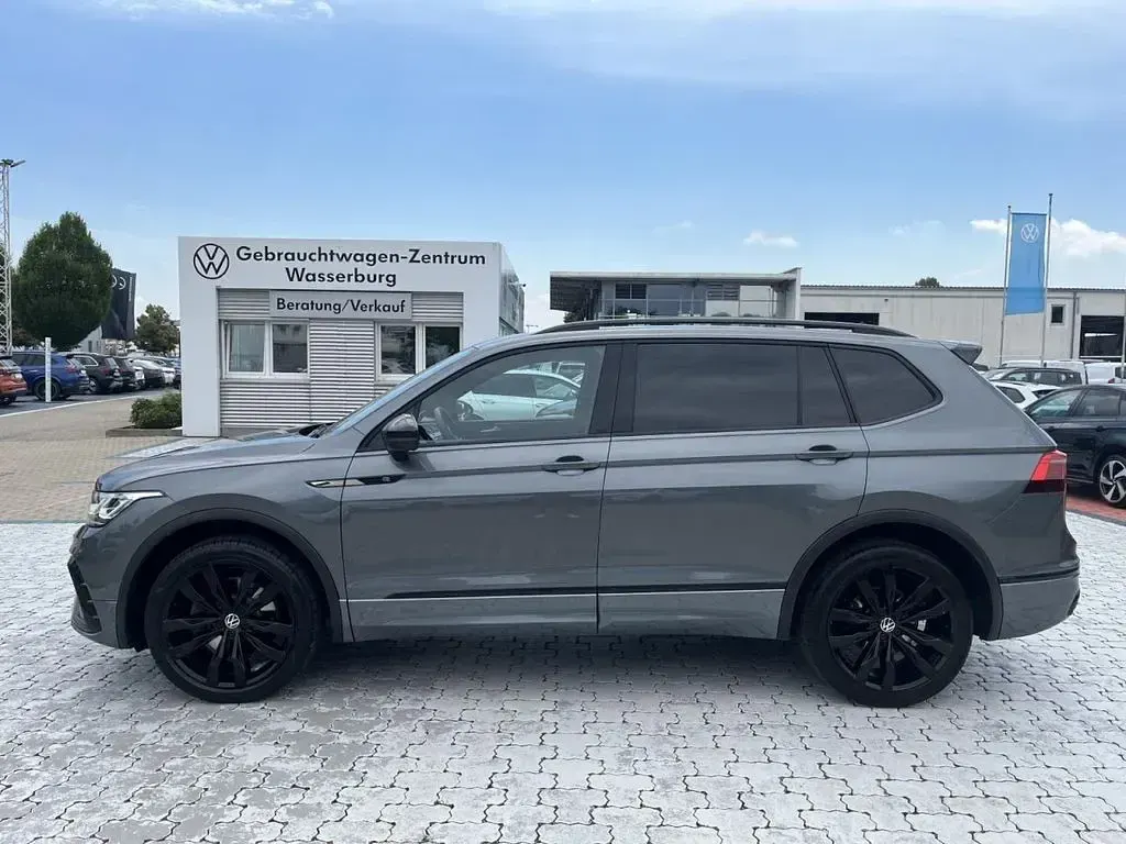 Gebraucht VW Tiguan Allspace R-line 245 PS (180 kW) 2023 Grau SUV