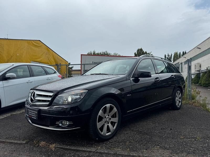 Obsidianschwarz Gebraucht 2009 Mercedes C250 Edition Kombi | 6.490 € (Etwas zu teuer) - Bild 1/4
