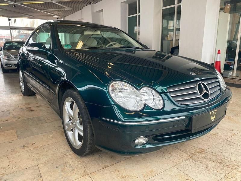 Gebraucht Mercedes CLK320 218 PS (160 kW) 2023 Grün Coupé