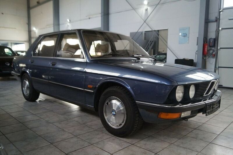 Gebraucht BMW 525 150 PS (110 kW) 1981 Blau Limousine