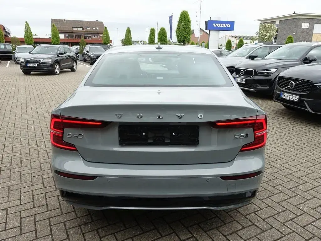 Gebraucht Volvo S60 Ultimate 250 PS (183 kW) 2023 Grau Limousine